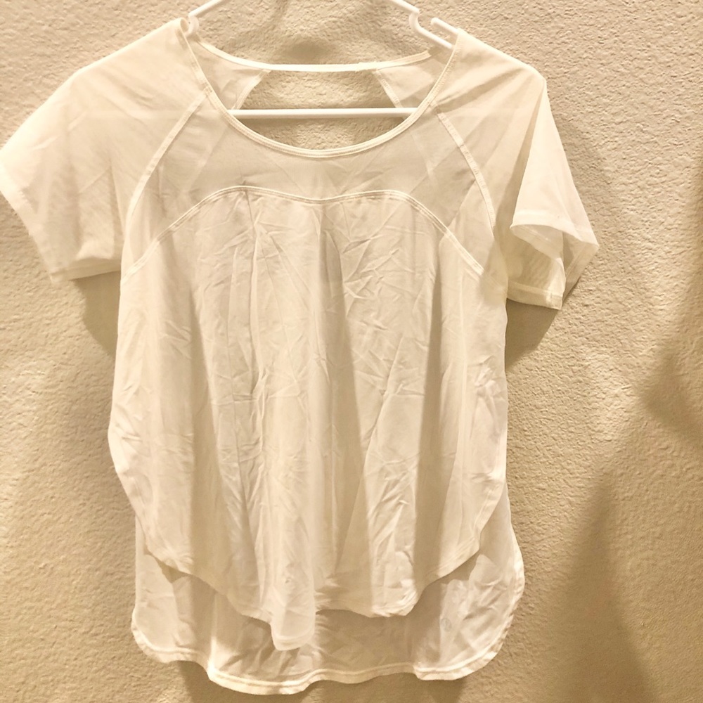 • lululemon top •